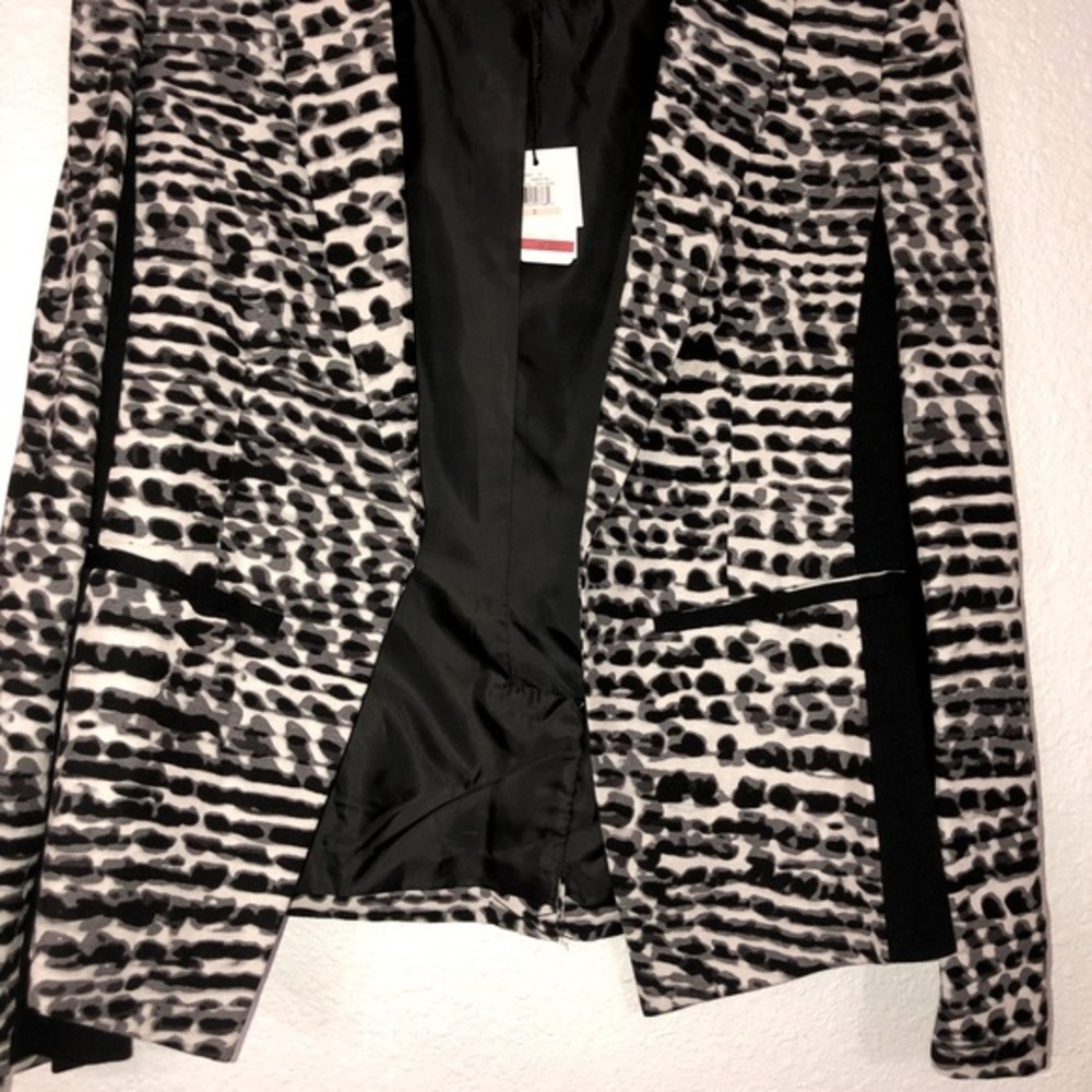 Calvin Klein black‎ white colorblock abstract print blazer size 2 brand new